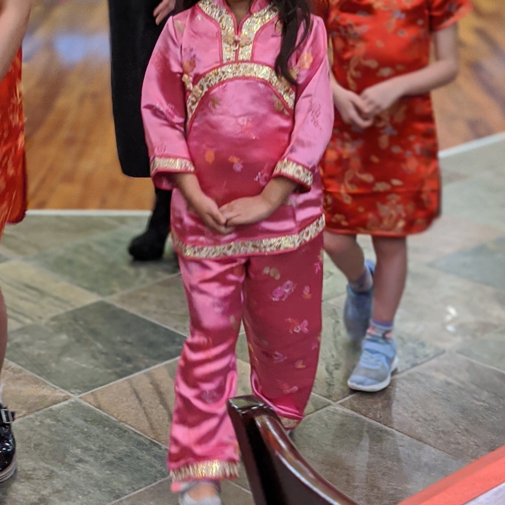Girls Chinese outfit